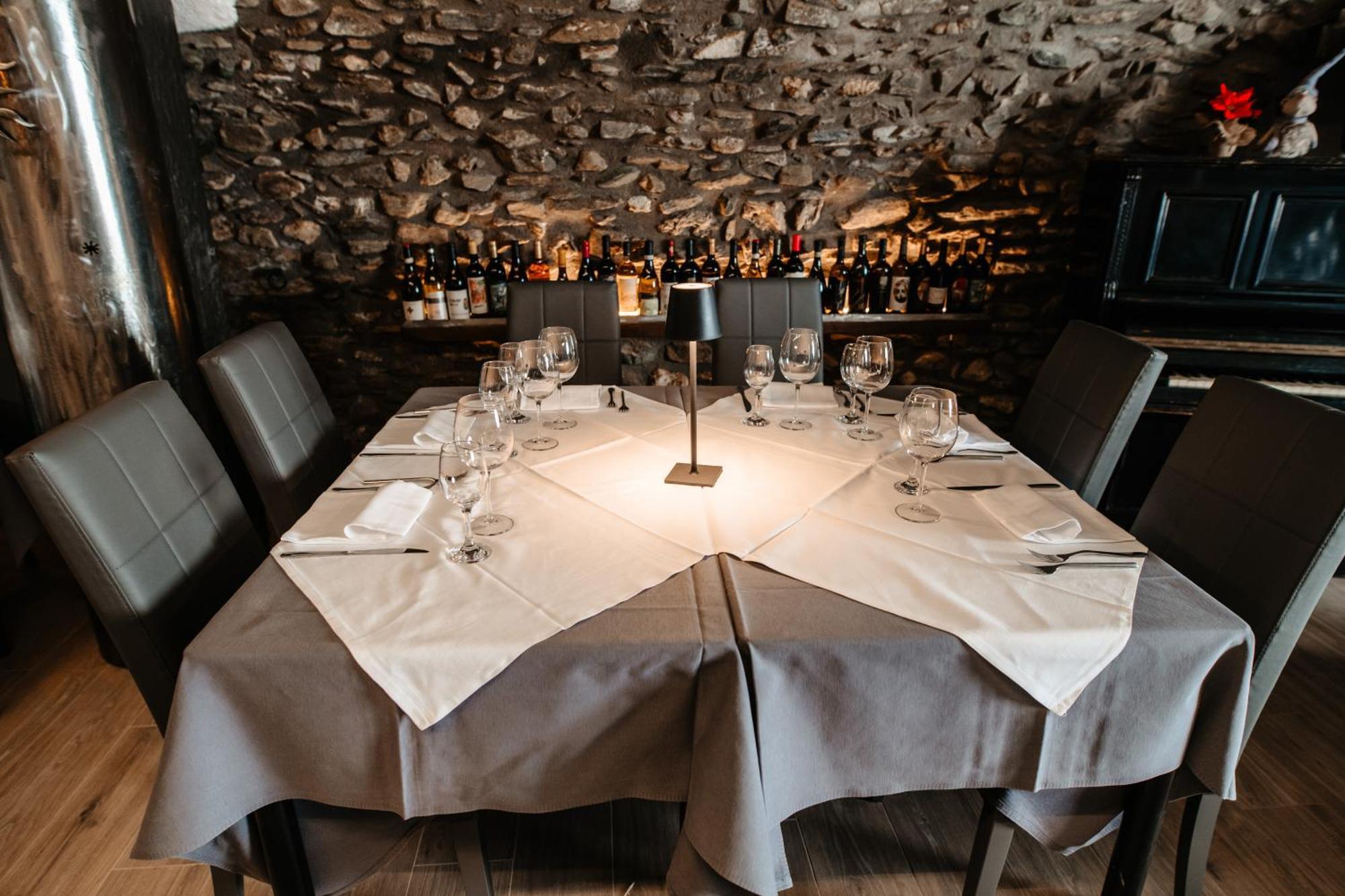 Il Cervo Chambres D'Hotes Aosta Luaran gambar