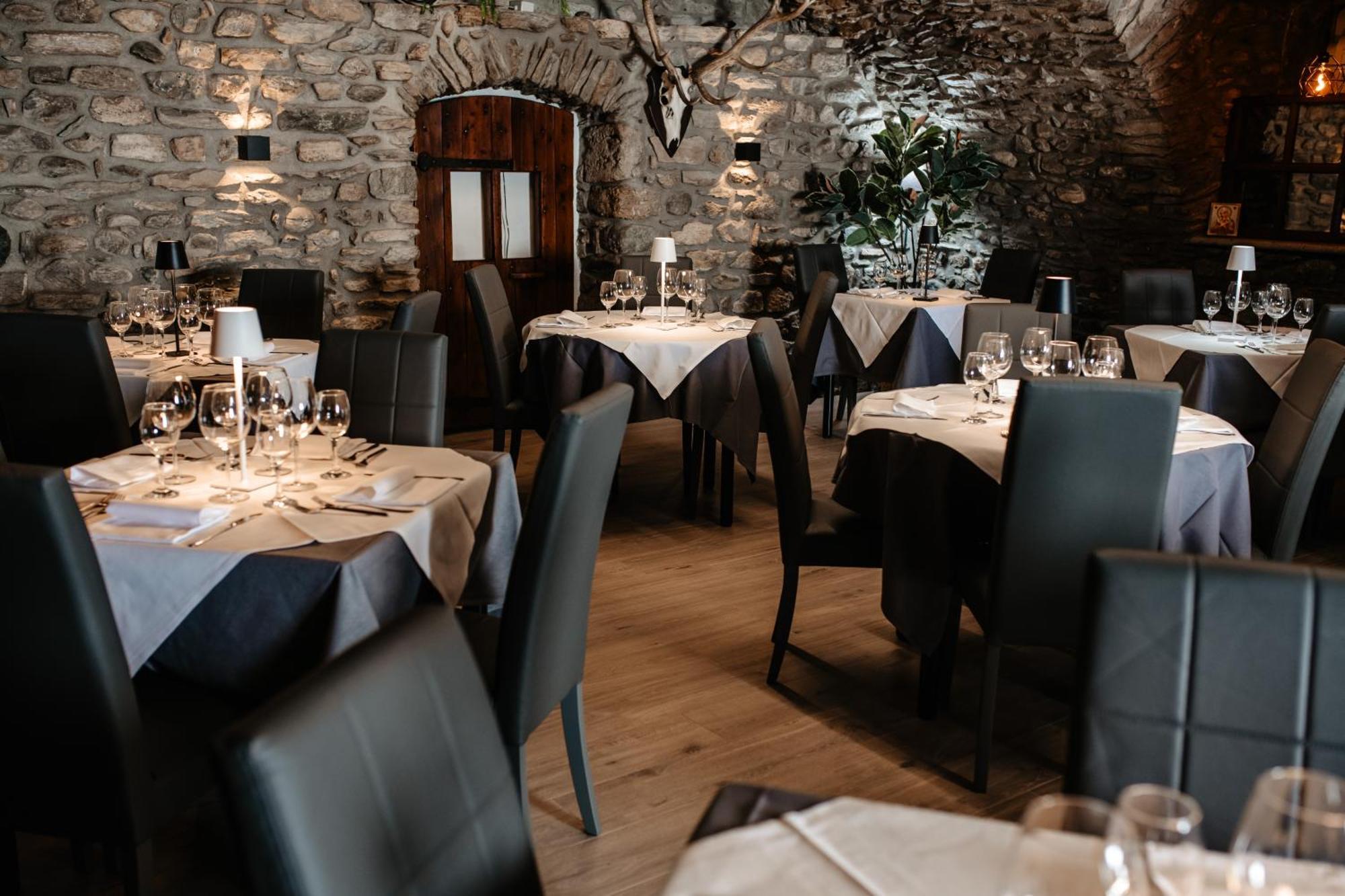 Il Cervo Chambres D'Hotes Aosta Luaran gambar